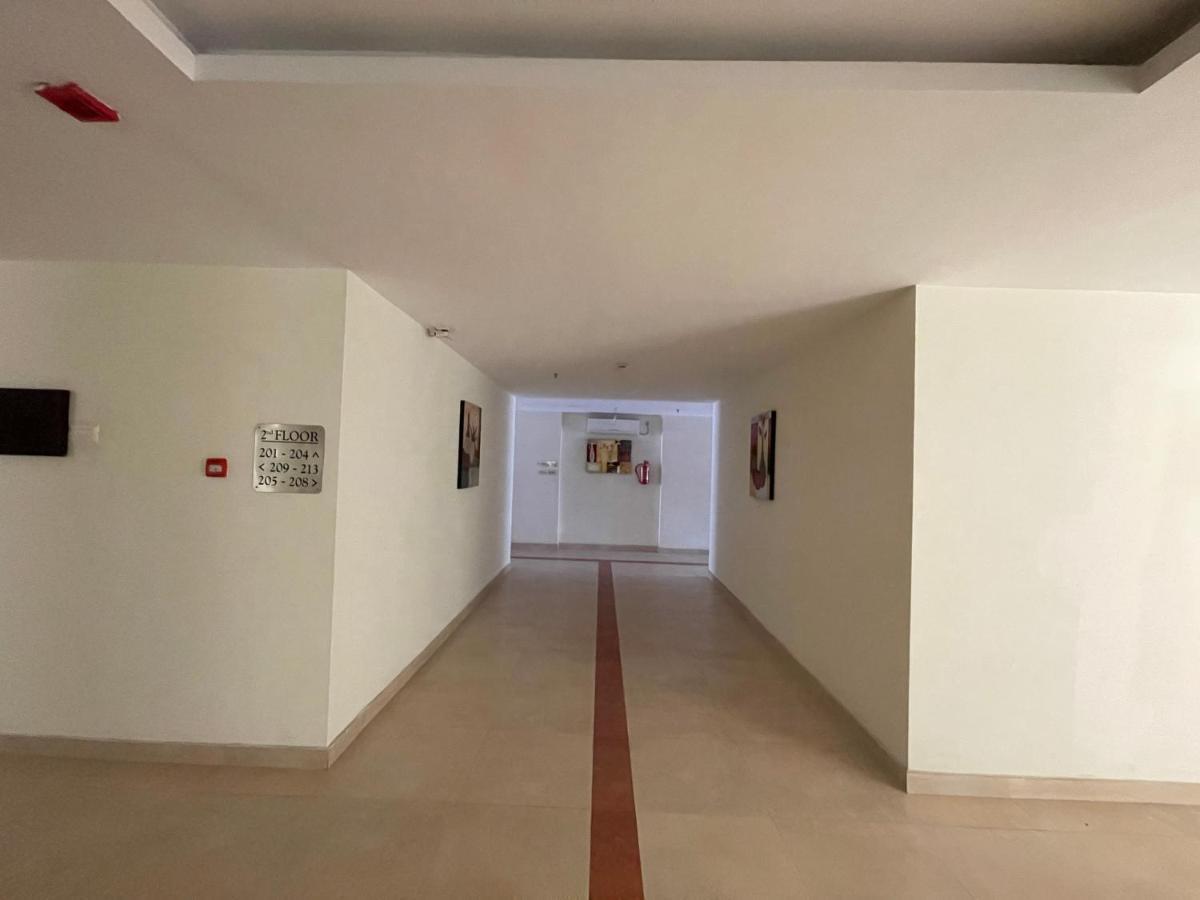 亚穆纳酒店 Adur 外观 照片