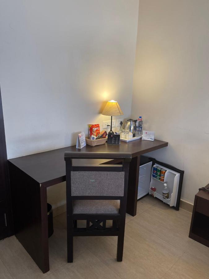 亚穆纳酒店 Adur 外观 照片