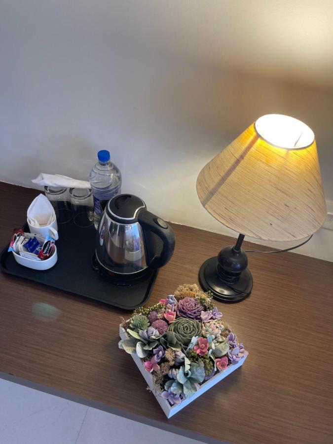 亚穆纳酒店 Adur 外观 照片