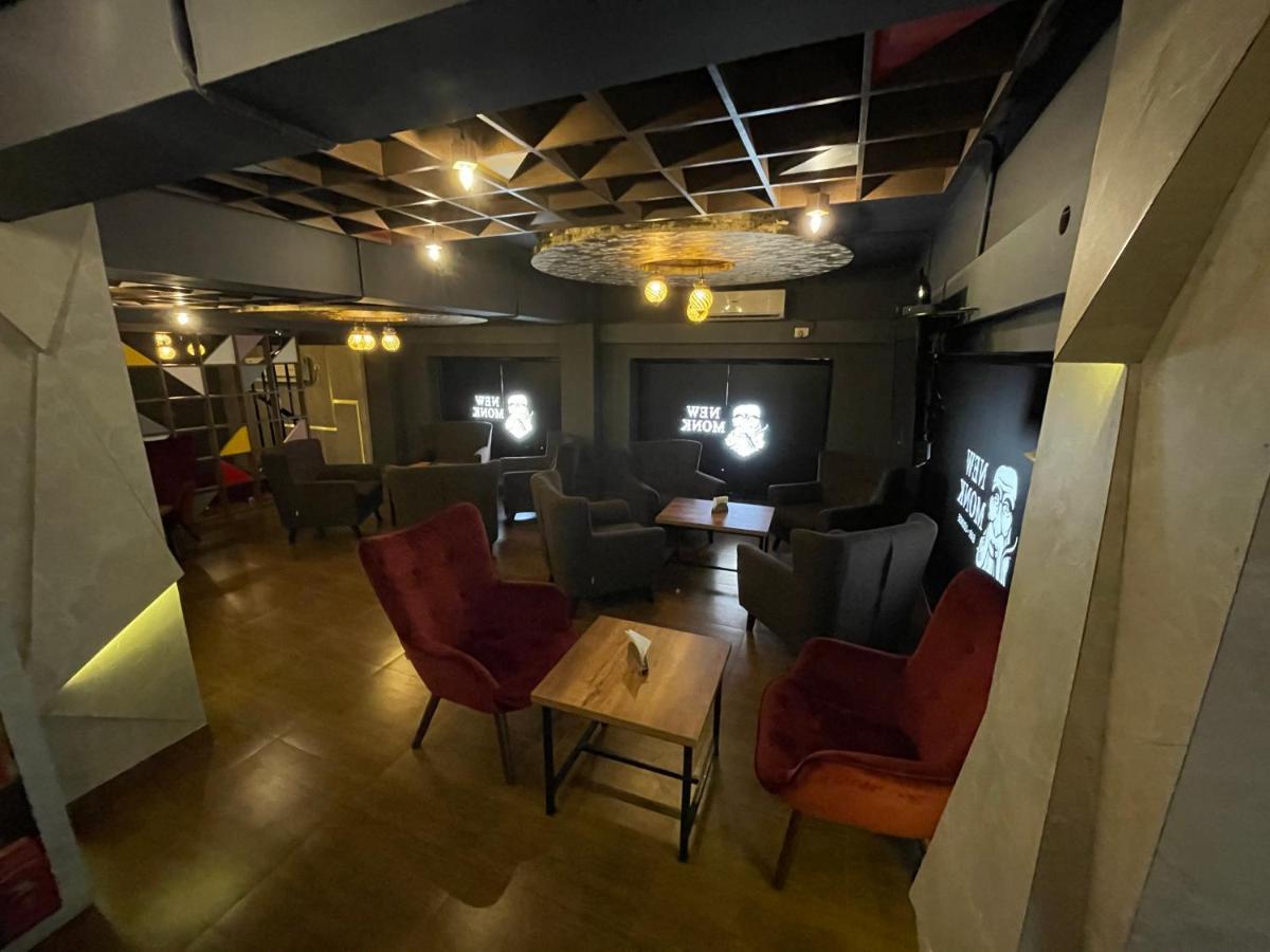 亚穆纳酒店 Adur 外观 照片