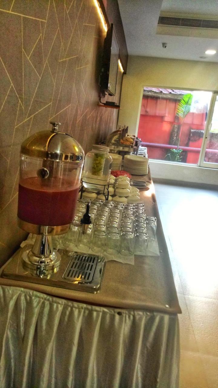 亚穆纳酒店 Adur 外观 照片